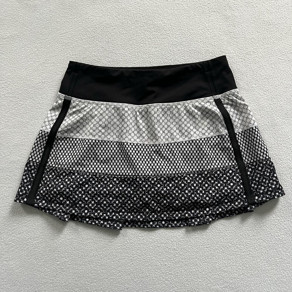 Lululemon Women Dottie Eyelet White Black Print Pace Rival Skirt II Skort 2 Reg